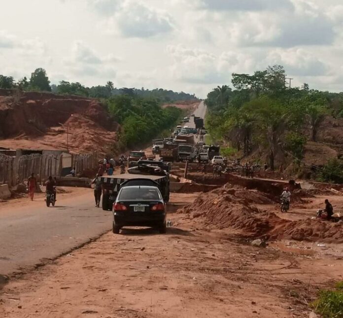 Road users stranded as Delta bridge collapses