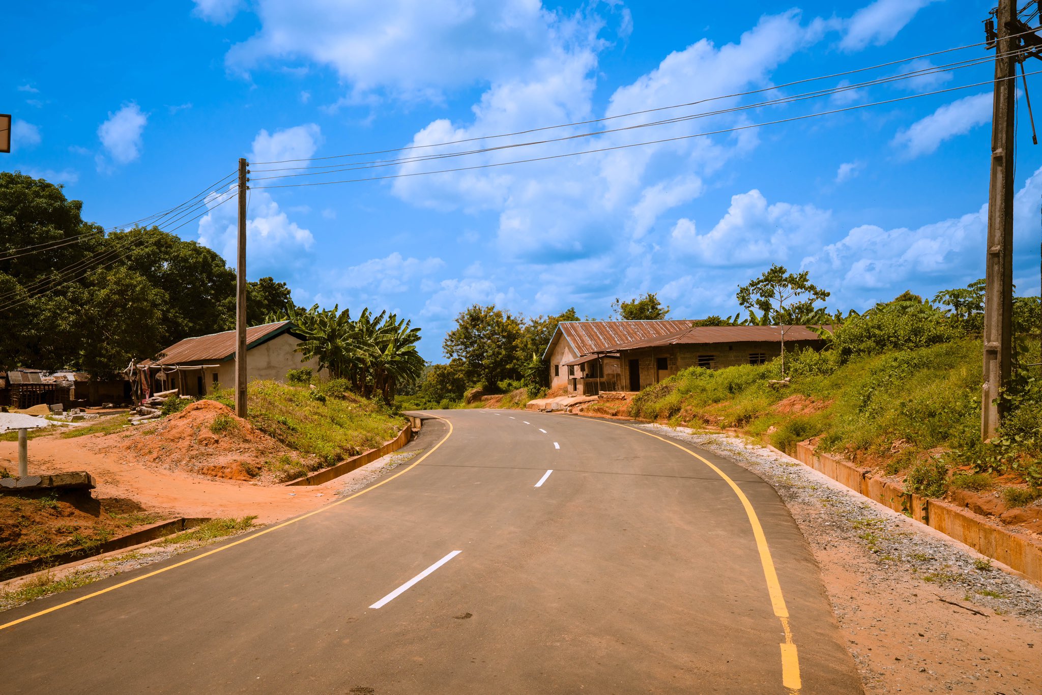 Okowa inaugurates projects in Ukwuani LGA 