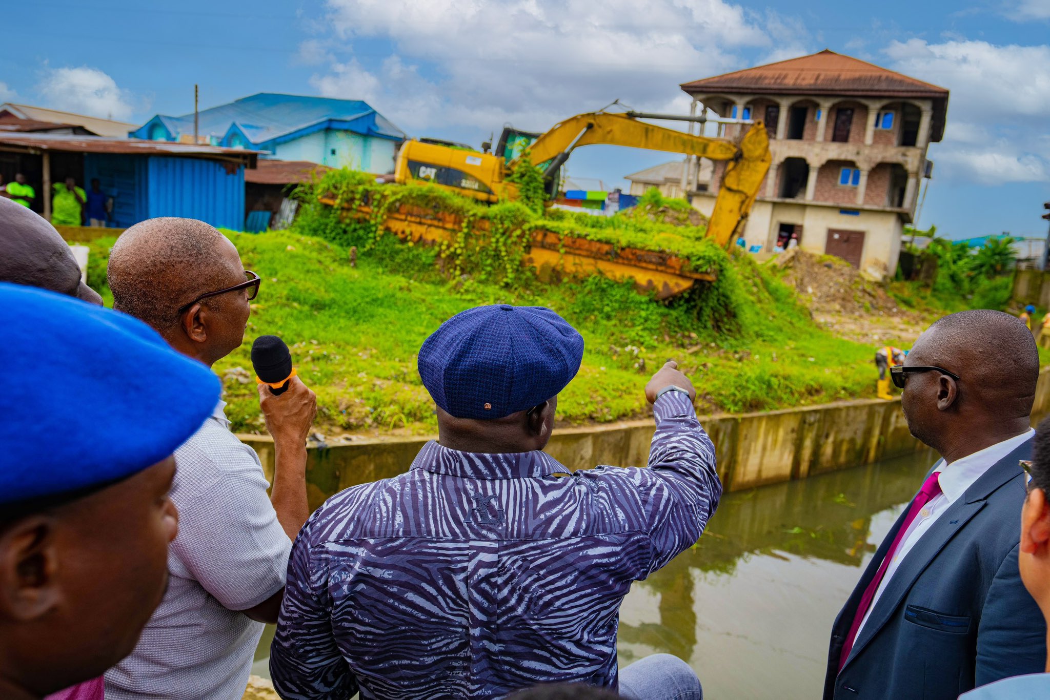 Oborevwori inspection of projects in Warri, Effurun, and environs.