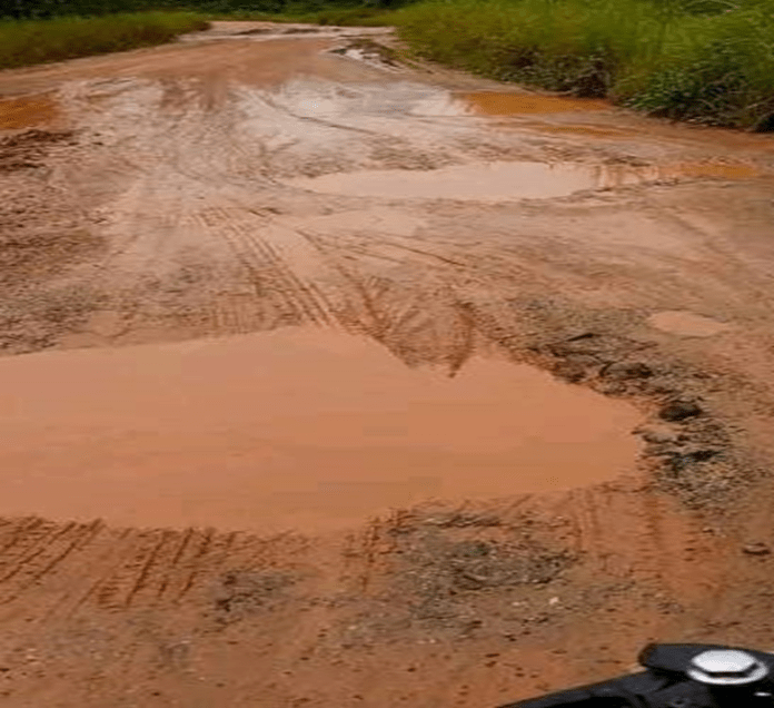 Isoko community, Igbide accuses Delta State govt of negligence; cries out over dilapidated Igbide-Olomoro road