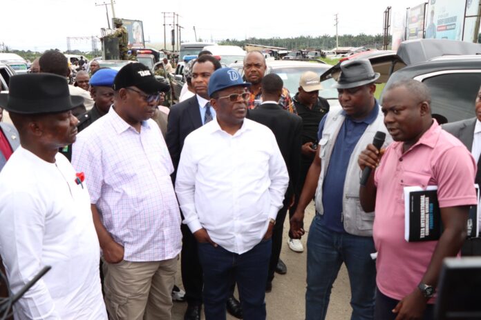 Oborevwori says reconstruction of failed Federal roads in Delta will mean a lot; as Minister of Works, Umahi embarks on inspection tour