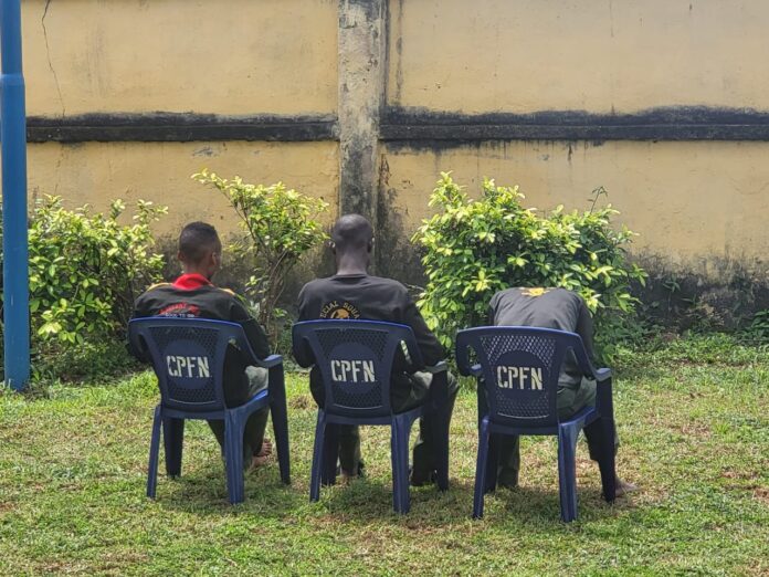 Police arrests three suspected kidnappers, recovers ammunition