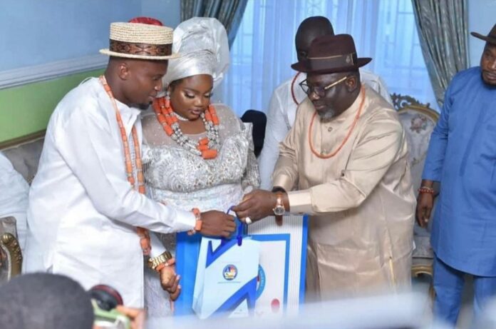 Oborevwori attends wedding of daughter of Hon. Samuel Mariere, former Commissioner of Delta State, in Ughelli